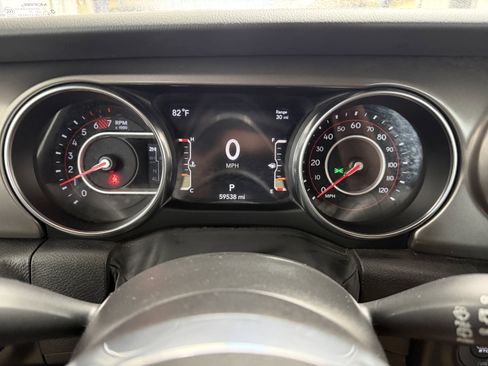 Used 2022 Jeep Wrangler Unlimited Rubicon w/ Steel Bumper Group AWD/4WD image 14
