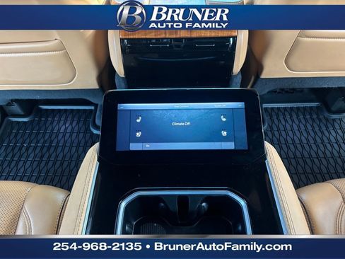 Used 2022 Jeep Grand Wagoneer Series III w/ Rear Seat Video Group 1 image 20