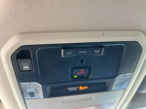 Used 2024 Toyota Tundra Limited image 27