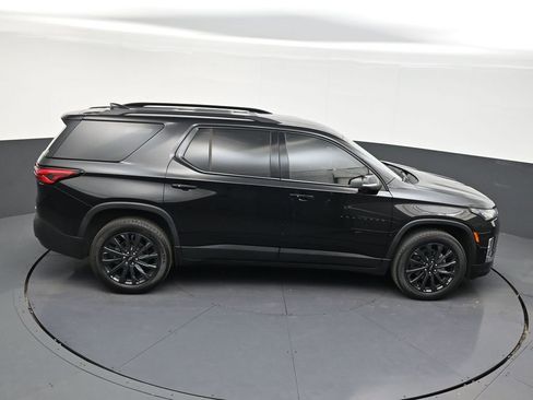 Used 2023 Chevrolet Traverse RS image 17