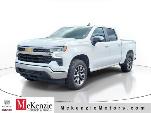 Used 2024 Chevrolet Silverado 1500 LT AWD/4WD image 2