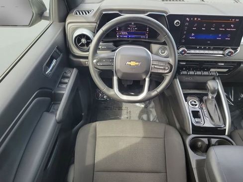 Used 2023 Chevrolet Colorado LT w/ LT Convenience Package AWD/4WD image 13