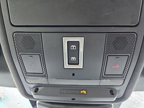 Used 2020 Land Rover Range Rover Evoque First Edition image 20