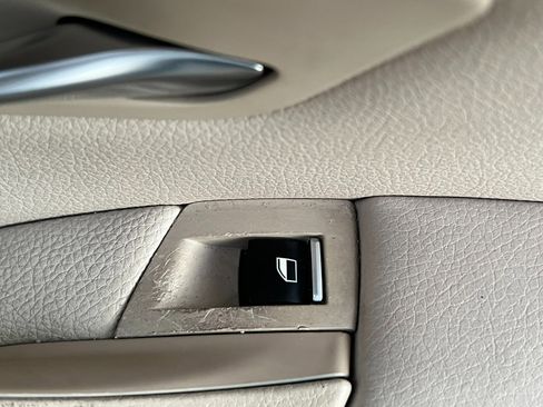 Used 2012 BMW 528i xDrive Sedan image 27