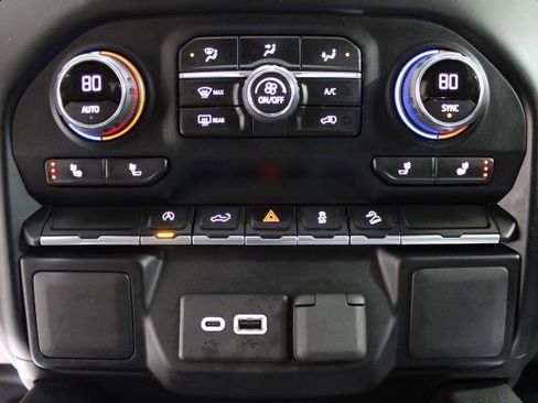 Used 2022 Chevrolet Silverado 1500 RST w/ Z71 Off-Road Package image 36