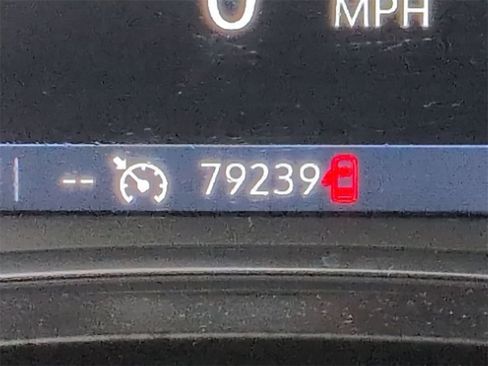 Certified 2021 Chevrolet Traverse LT image 12