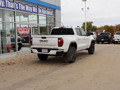 New 2026 GMC Canyon Elevation w/ Convenience Package