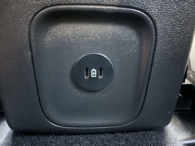Used 2025 Ford Escape ST-Line FWD image 18