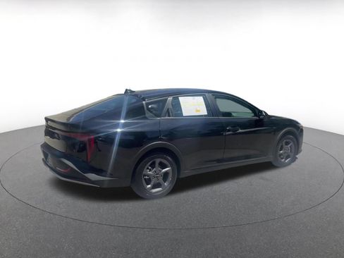 Used 2025 Kia K4 FWD image 15
