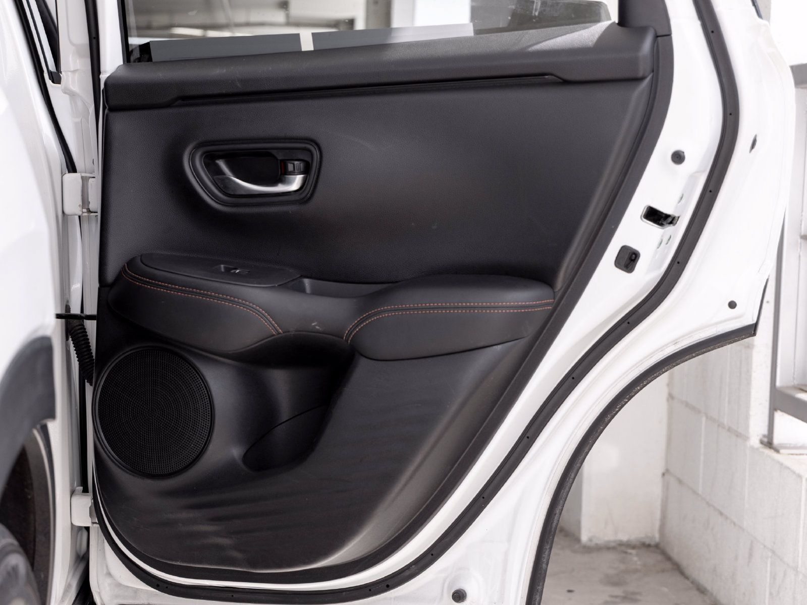 Used 2025 Honda HR-V Sport image 22
