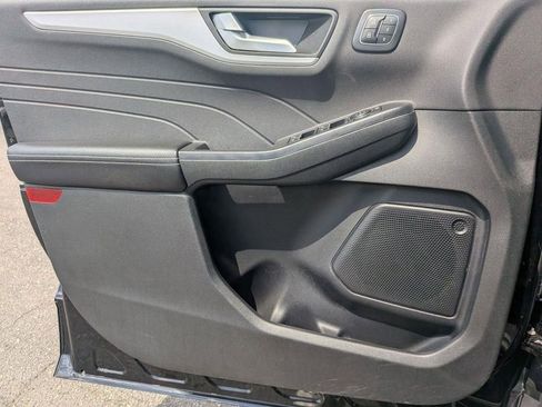 Used 2024 Ford Escape Platinum AWD/4WD image 14
