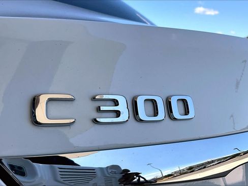 Used 2021 Mercedes-Benz C 300 Sedan image 10