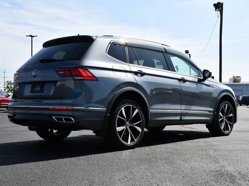 Used 2022 Volkswagen Tiguan SEL R-Line AWD/4WD image 7