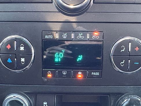 Used 2013 Chevrolet Silverado 1500 LT w/ Interior Plus Package image 4