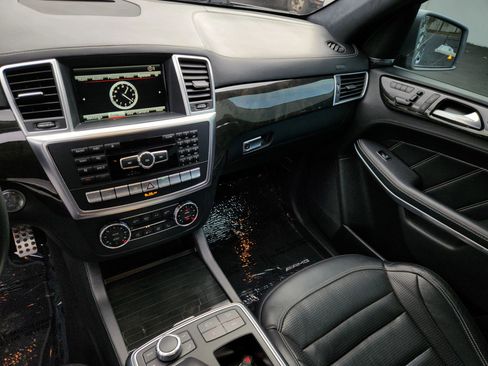 Used 2016 Mercedes-Benz GL 63 AMG 4MATIC image 10