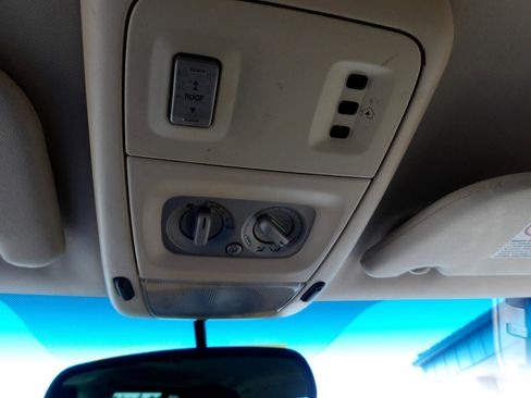 Used 2004 Lincoln Aviator AWD image 21