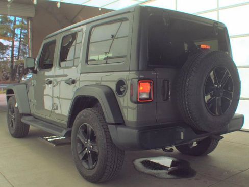 Used 2021 Jeep Wrangler Unlimited Sport AWD/4WD image 5