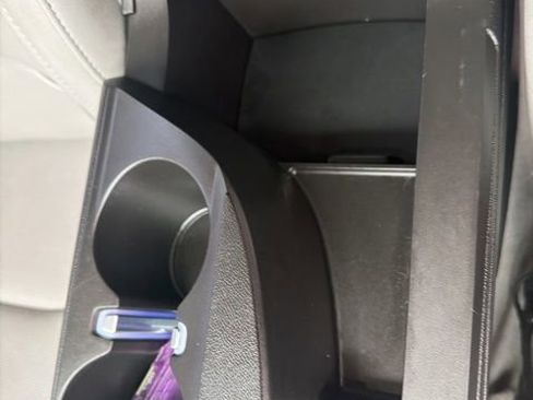 Used 2018 Chevrolet Camaro SS image 28