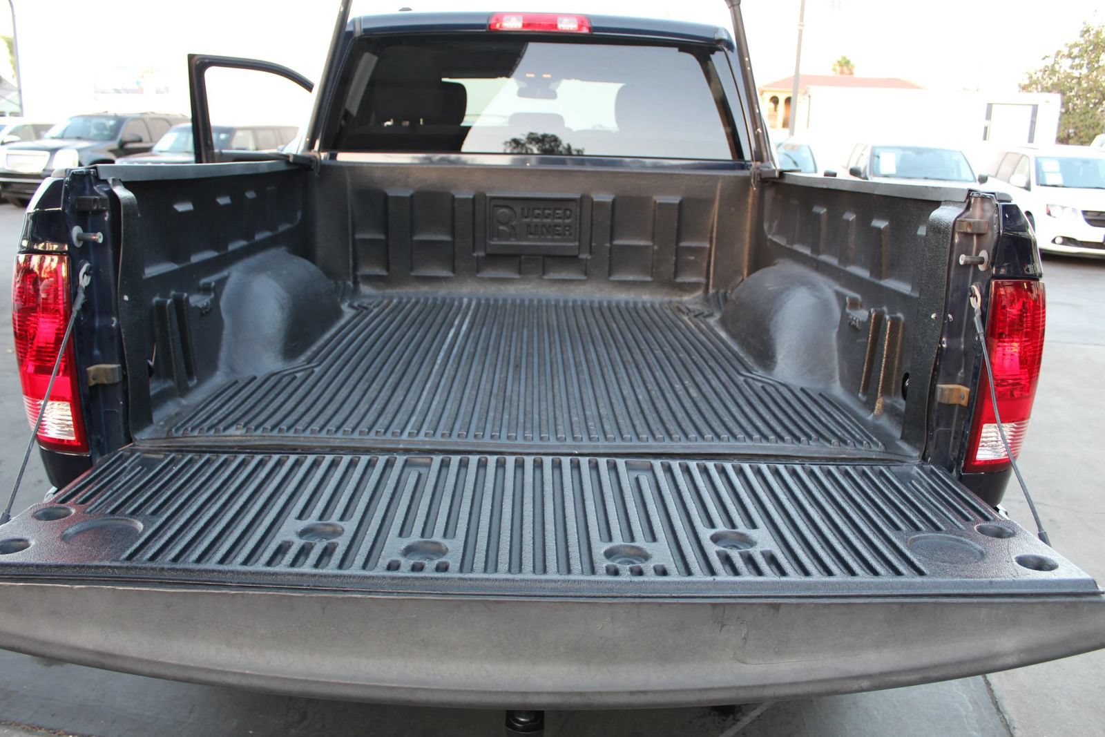 Used 2018 RAM 1500 Express RWD image 27