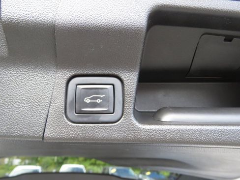 Used 2023 GMC Acadia Denali w/ Denali Ultimate Package image 20