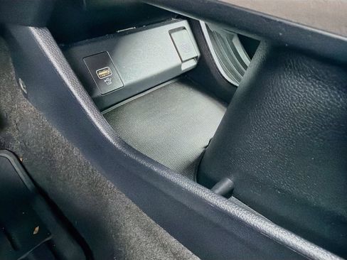 Used 2021 Honda HR-V LX image 27