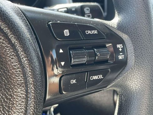 Used 2016 Kia Sorento FWD image 9