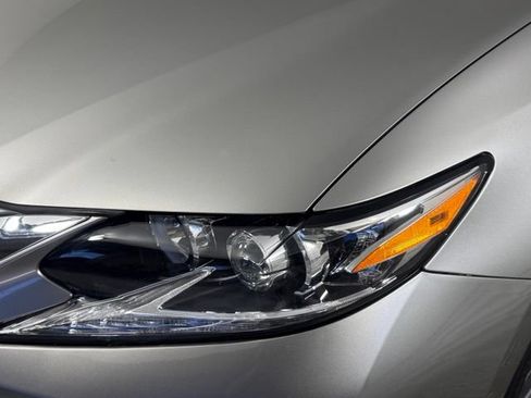 Used 2018 Lexus ES 350 w/ Premier Package FWD image 8