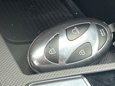 New 2025 Hyundai Elantra Sport image 32