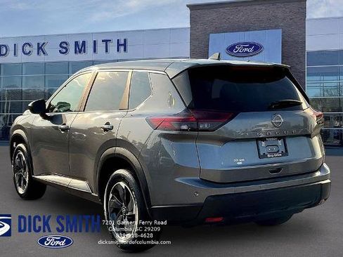 Used 2025 Nissan Rogue SV FWD image 4