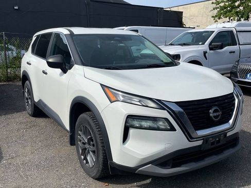 Used 2023 Nissan Rogue S AWD/4WD image 3