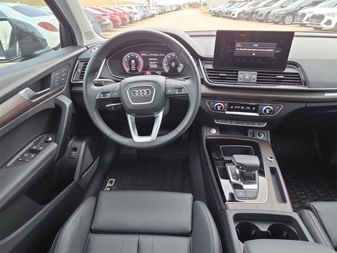 Certified 2025 Audi Q5 2.0T Premium Plus w/ Premium Plus Package image 14
