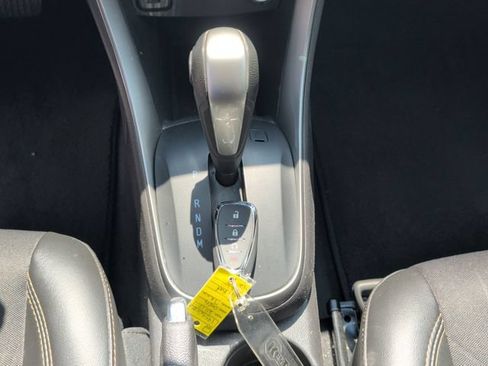 Used 2017 Chevrolet Trax LT w/ LT Convenience Package FWD image 17