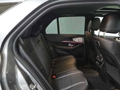 Used 2020 Mercedes-Benz GLE 350 4MATIC w/ Premium Package image 15