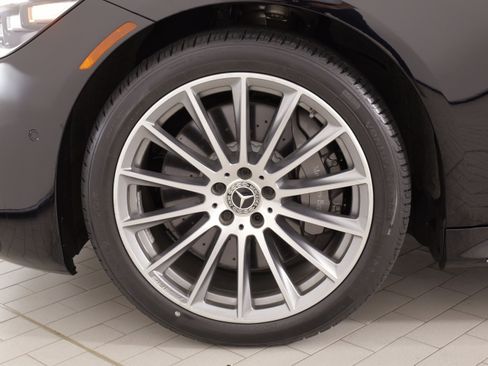 Used 2022 Mercedes-Benz S 500 4MATIC w/ AMG Line Package image 58