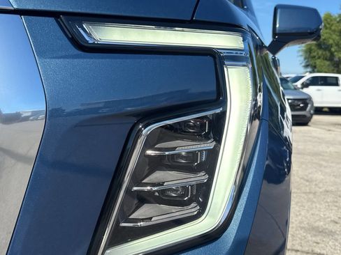 New 2026 GMC Yukon Denali w/ Denali Reserve Package AWD/4WD image 10