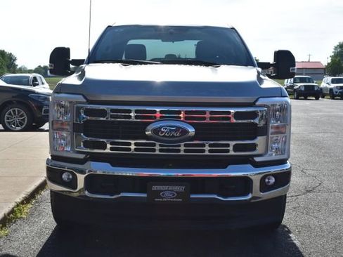 Used 2024 Ford F250 XLT AWD/4WD image 10