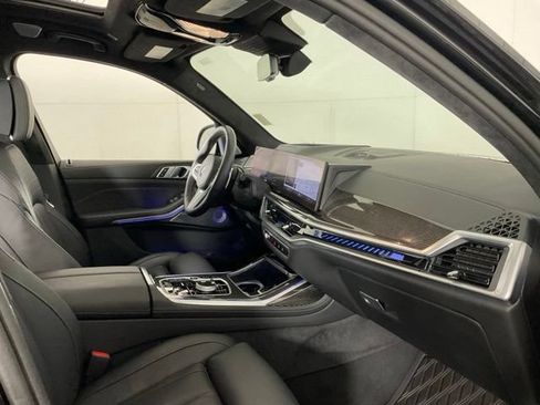 Used 2024 BMW X7 M60i w/ Executive Package AWD/4WD image 32