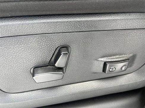 Used 2024 RAM 2500 Big Horn image 12