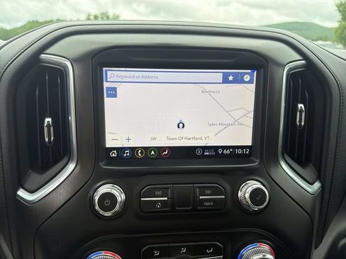 Used 2020 GMC Sierra 2500 AT4 w/ AT4 Premium Package AWD/4WD image 14