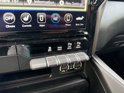 Used 2020 RAM 1500 Big Horn image 16