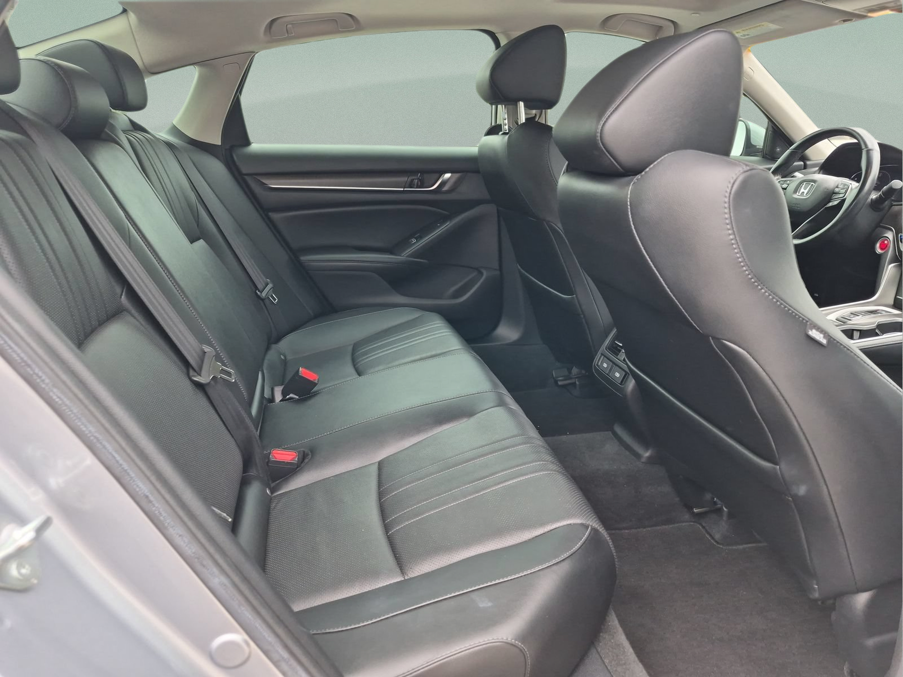 Used 2021 Honda Accord Touring image 18