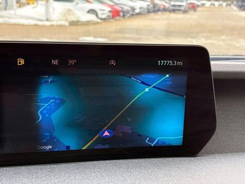 Used 2025 Ford Expedition Active image 21