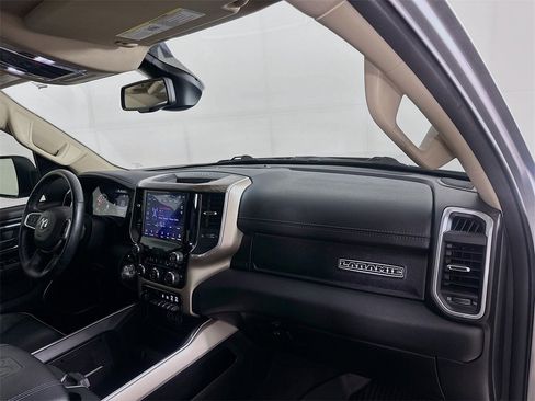Used 2020 RAM 1500 Laramie image 33