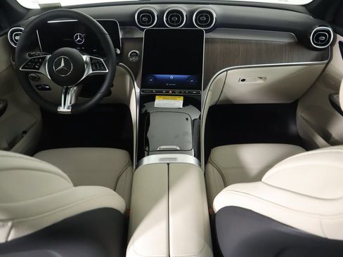 Used 2026 Mercedes-Benz GLC 300 image 14