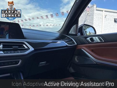 Used 2021 BMW X5 M50i w/ Executive Package image 25