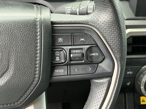 Certified 2025 Toyota 4Runner 4WD image 15
