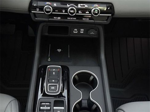 New 2025 Honda Pilot Touring image 16