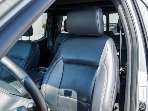Used 2025 Ford F150 Lariat AWD/4WD image 16