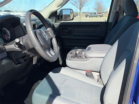 Used 2017 RAM 2500 Tradesman w/ Chrome Appearance Group image 17