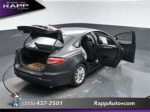 Used 2020 Ford Fusion SE image 15